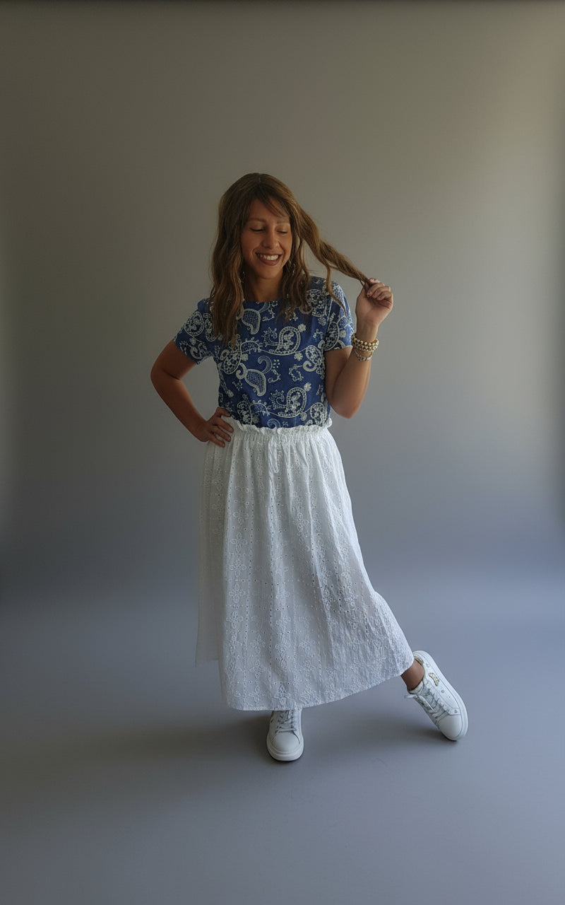 ***Eyelet white skirt