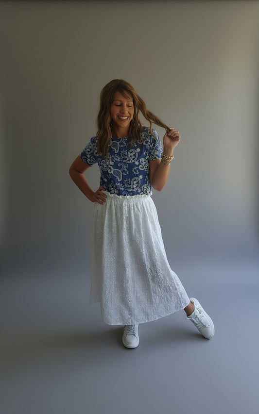 ***Eyelet white skirt