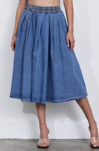 ***Vibrant Denim Skirt [midi]