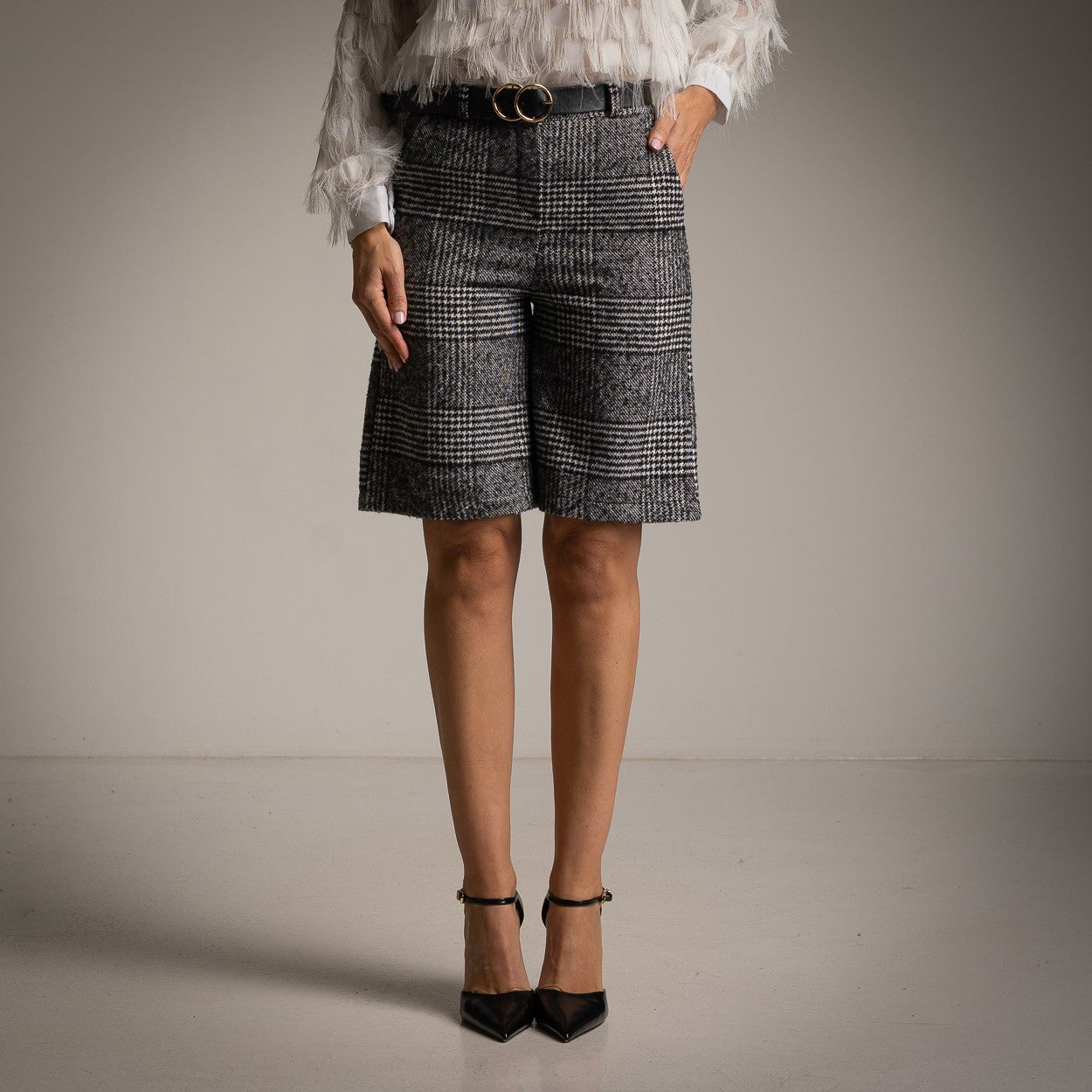 ******Tweed gray bermuda