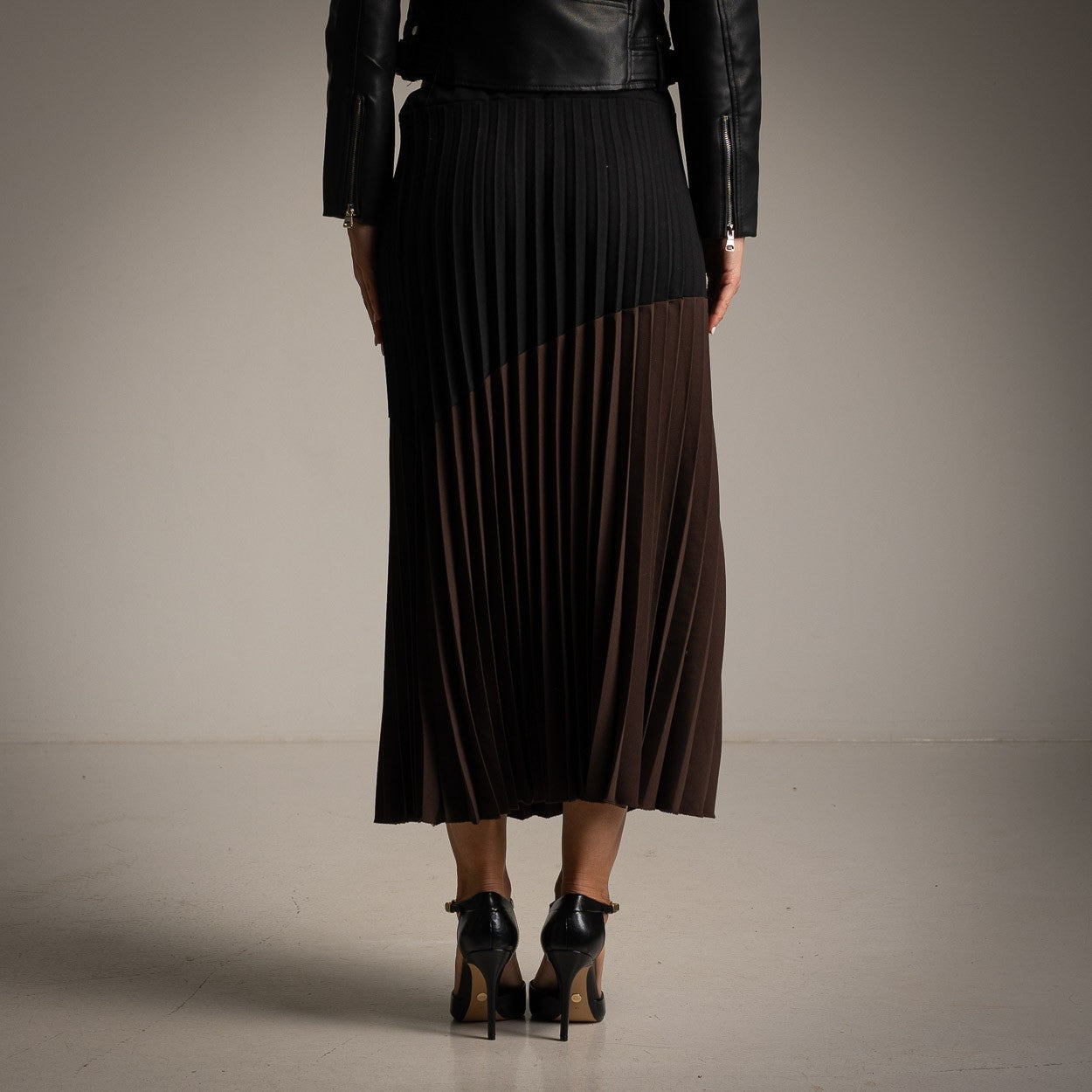 *****Color block skirt [black/brown]